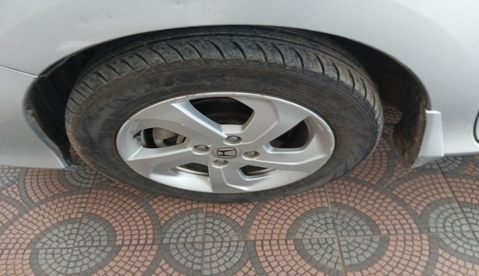 2014 Honda City 1.5L I-VTEC VX CVT, Petrol, Automatic, 48,438 km, tyre