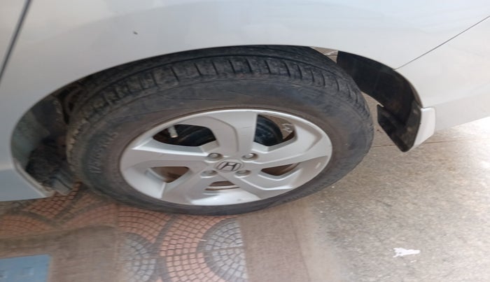 2014 Honda City 1.5L I-VTEC VX CVT, Petrol, Automatic, 48,438 km, tyre