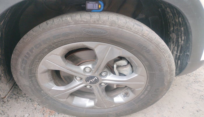 2022 KIA SELTOS HTK PLUS 1.5, Petrol, Manual, 28,739 km, tyre