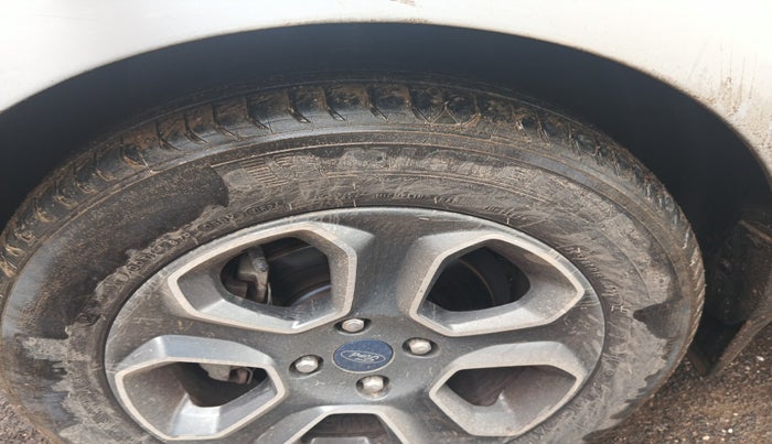 2021 Ford Ecosport TITANIUM 1.5L SPORTS(SUNROOF) DIESEL, Diesel, Manual, 1,09,441 km, tyre