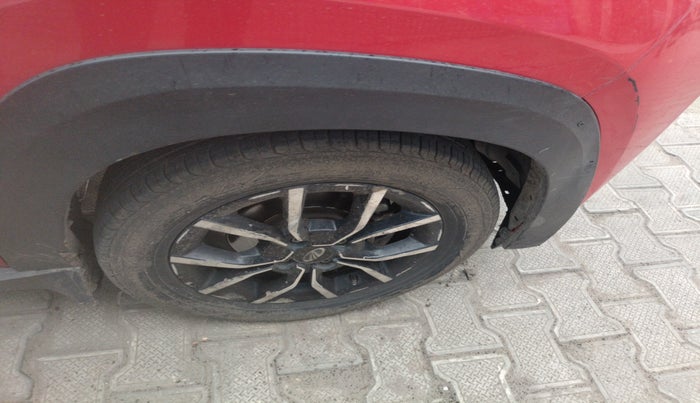 2019 Mahindra Kuv100 K8 6 STR, Petrol, Manual, 1,07,165 km, tyre