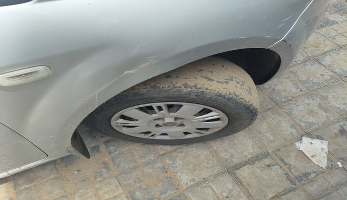 2014 Fiat Grand Punto ACTIVE 1.3, Diesel, Manual, 1,14,769 km, tyre