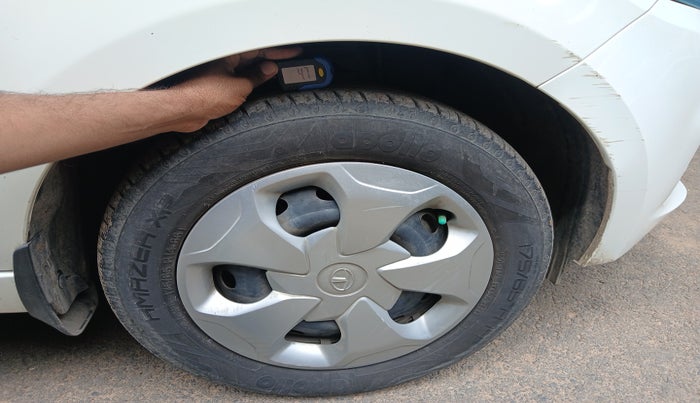 2023 Tata TIAGO EV XT MEDIUM RANGE, Electric, Automatic, 28,929 km, tyre