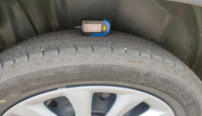 2022 Maruti Grand Vitara SIGMA SMART HYBRID, Petrol, Manual, 93,626 km, tyre