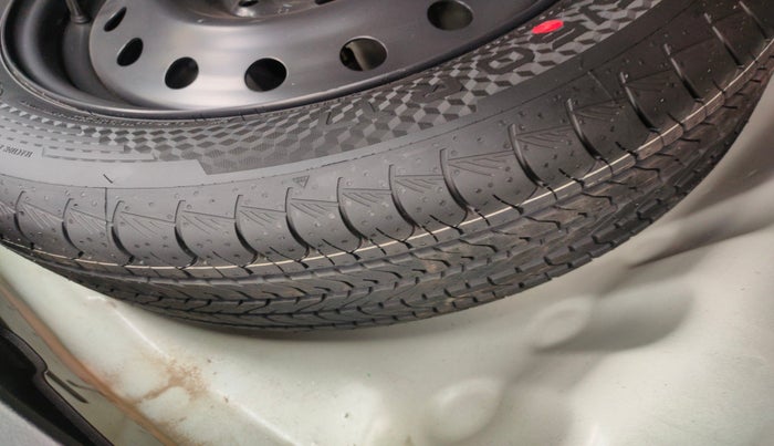 2022 Maruti Grand Vitara SIGMA SMART HYBRID, Petrol, Manual, 93,626 km, tyre