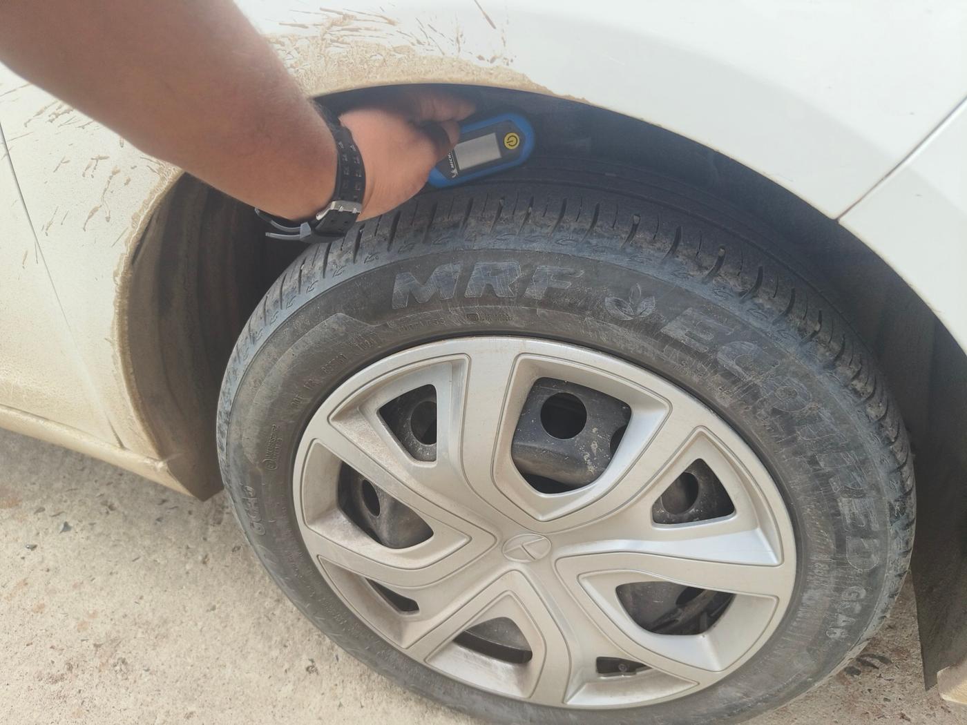2024 Tata ALTROZ XM PLUS CNG, Petrol, Manual, 21,491 km, tyre