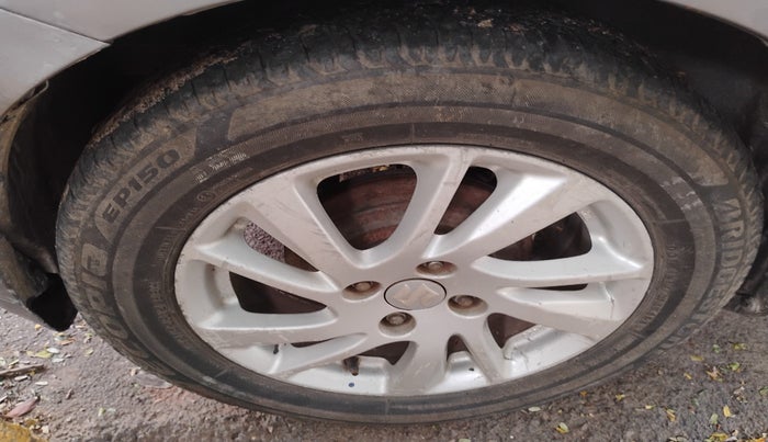 2012 Maruti Swift ZDI, Diesel, Manual, 1,69,642 km, tyre