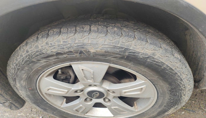 2012 Mahindra XUV500 W8, Diesel, Manual, 65,007 km, tyre