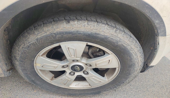 2012 Mahindra XUV500 W8, Diesel, Manual, 65,007 km, tyre