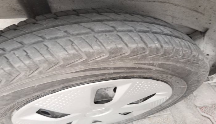 2024 Maruti Alto K10 VXI, Petrol, Manual, 8,165 km, tyre
