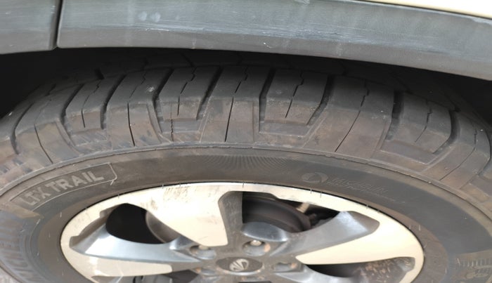 2021 Mahindra ALTURAS G4 4WD AT, Diesel, Automatic, 78,615 km, tyre