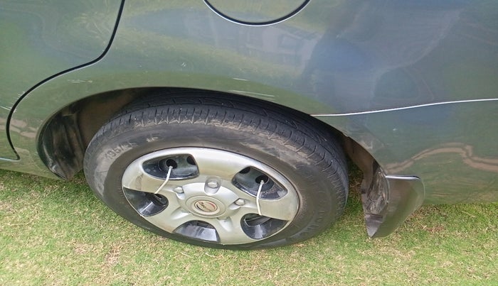 2010 Maruti SX4 VXI, Petrol, Manual, 67,777 km, tyre