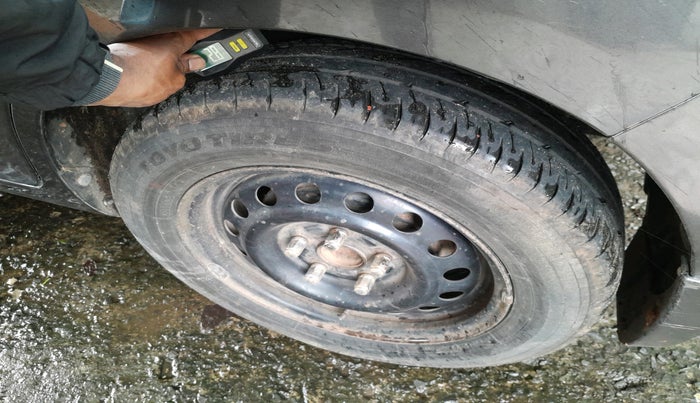 2014 Maruti Ertiga VDI, Diesel, Manual, 1,30,168 km, tyre