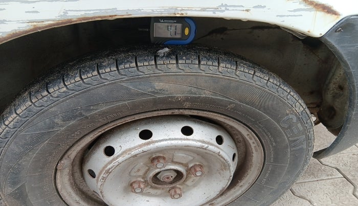 2010 Maruti Alto LXI, Petrol, Manual, 1,34,085 km, tyre