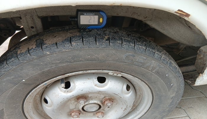 2010 Maruti Alto LXI, Petrol, Manual, 1,34,085 km, tyre