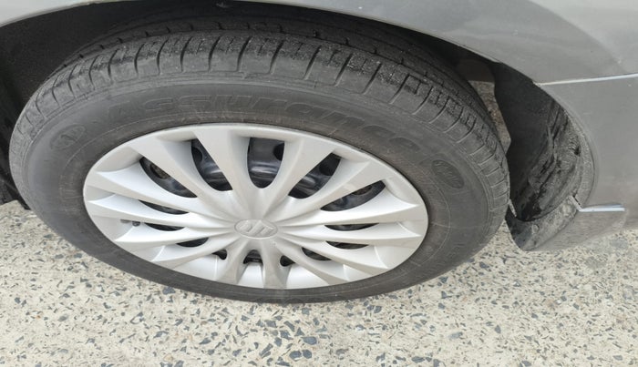2016 Maruti Ciaz VXI+, Petrol, Manual, 1,09,794 km, tyre