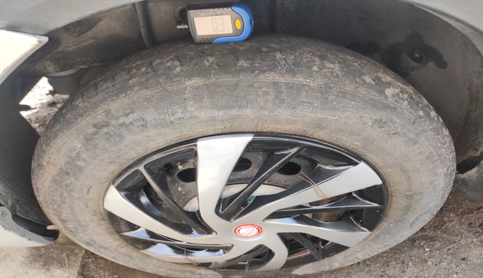 2010 Tata Indica V2 DLS, Diesel, Manual, 1,26,745 km, tyre