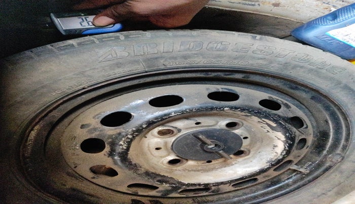 2010 Tata Indica V2 DLS, Diesel, Manual, 1,26,745 km, tyre