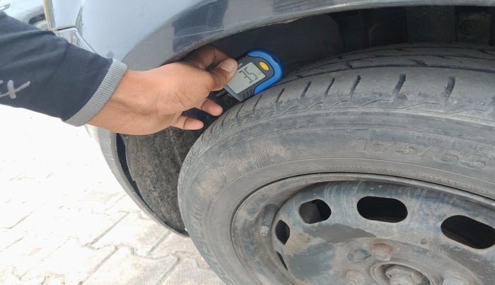 2010 Ford Figo TITANIUM 1.2 PETROL, Petrol, Manual, 66,007 km, tyre