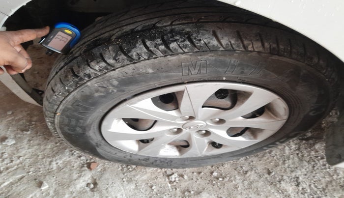 2015 Hyundai Elite i20 MAGNA 1.4 CRDI, Diesel, Manual, 1,59,356 km, tyre