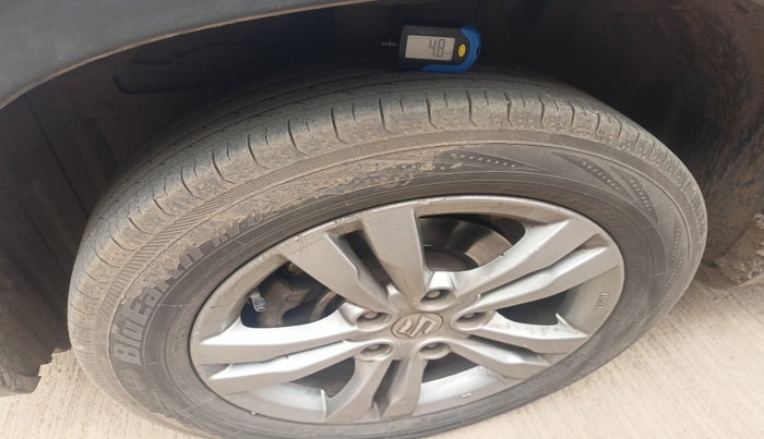 2017 Maruti Vitara Brezza ZDI PLUS, Diesel, Manual, 1,11,806 km, tyre