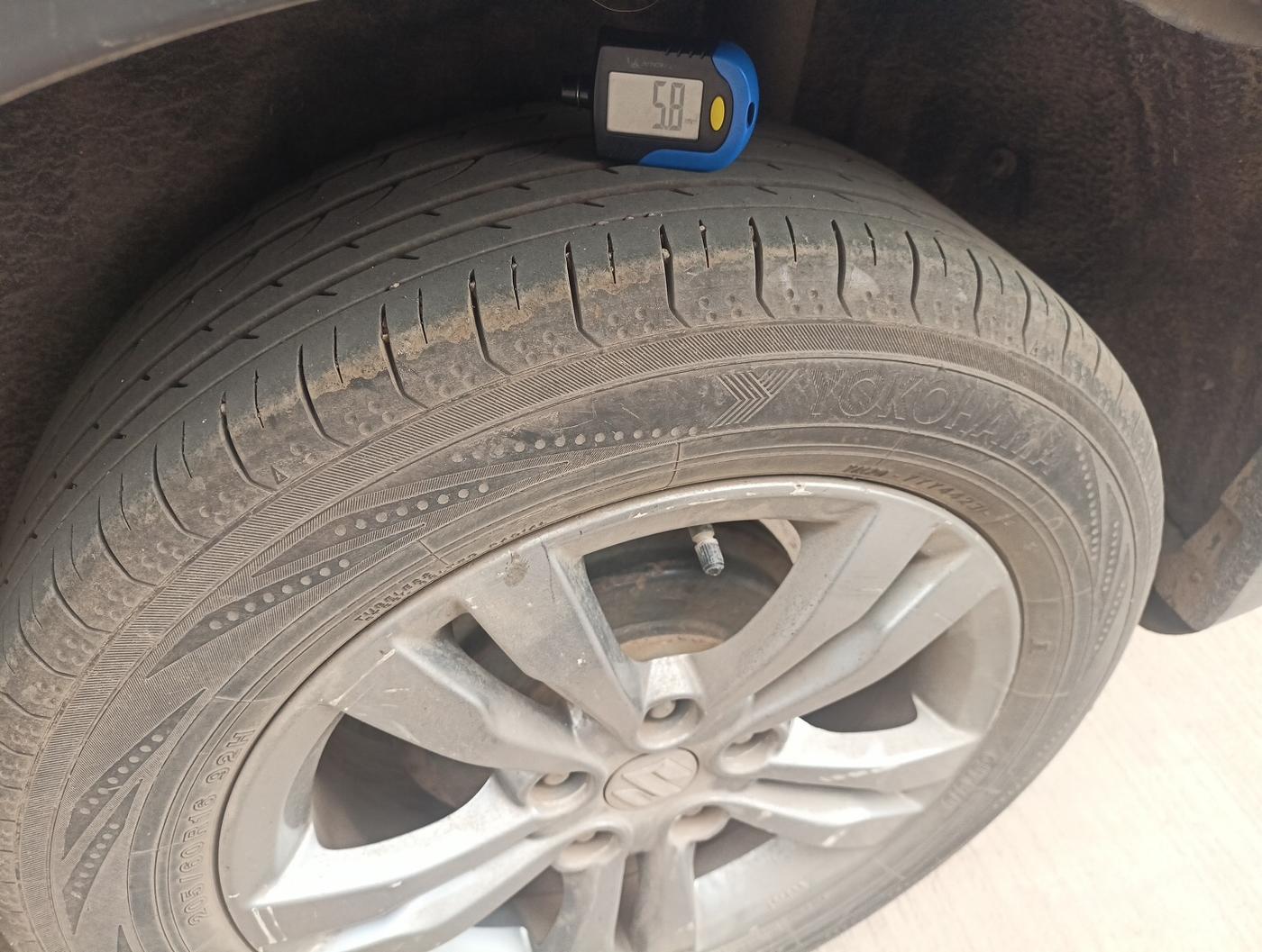 2017 Maruti Vitara Brezza ZDI PLUS, Diesel, Manual, 1,11,806 km, tyre