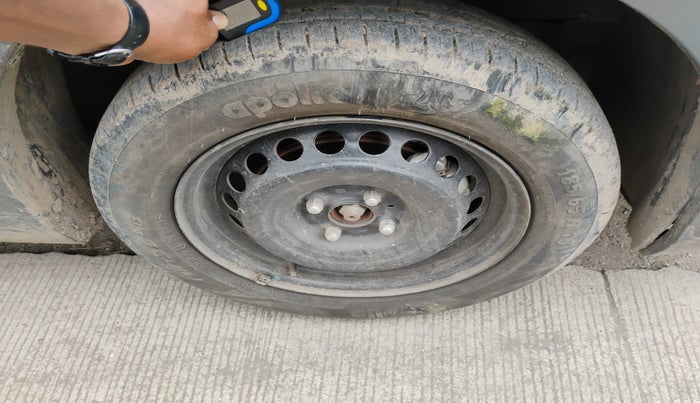 2023 Toyota Glanza E, Petrol, Manual, 29,898 km, tyre