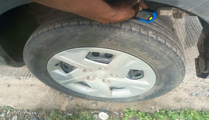 2021 Hyundai VENUE S+ 1.2, Petrol, Manual, 38,202 km, tyre