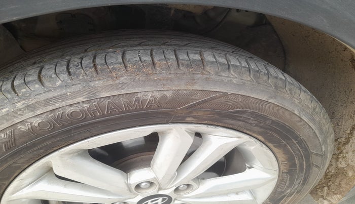 2017 Hyundai Creta SX PLUS 1.6 DIESEL, Diesel, Manual, 1,28,826 km, tyre