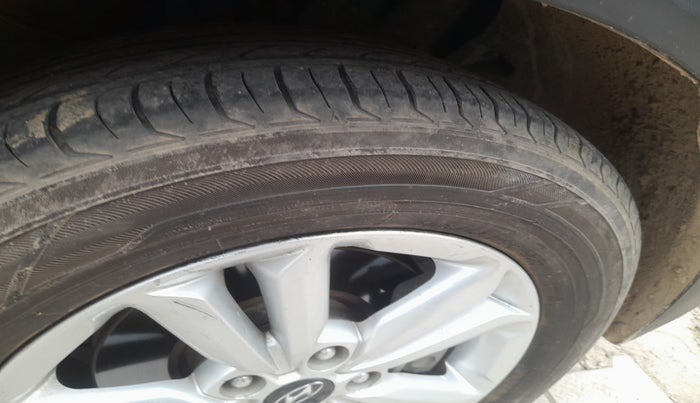 2017 Hyundai Creta SX PLUS 1.6 DIESEL, Diesel, Manual, 1,28,826 km, tyre