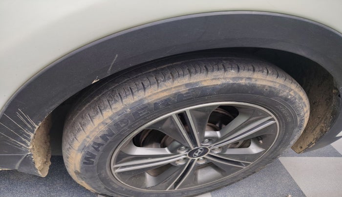 2016 Hyundai Creta SX PLUS AT 1.6 DIESEL, Diesel, Automatic, 1,22,598 km, tyre
