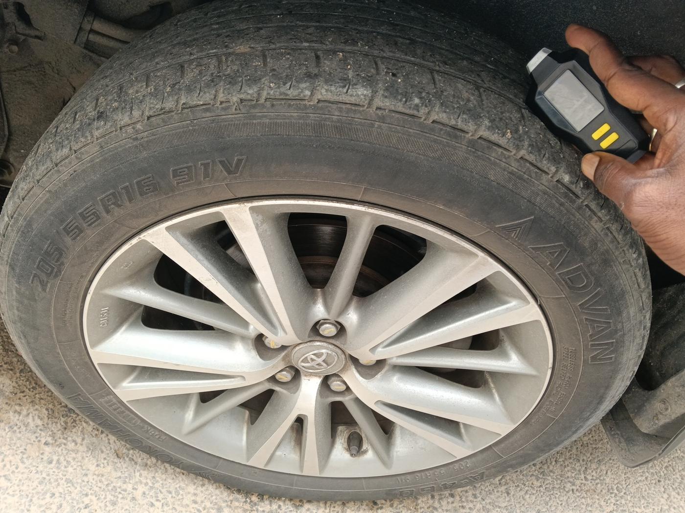2014 Toyota Corolla Altis VL CVT PETROL, Petrol, Automatic, 69,593 km, tyre