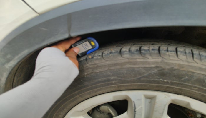 2020 KIA SONET HTK PLUS 1.5, Diesel, Manual, 1,17,031 km, tyre