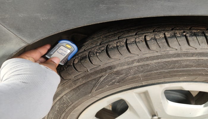 2020 KIA SONET HTK PLUS 1.5, Diesel, Manual, 1,17,031 km, tyre