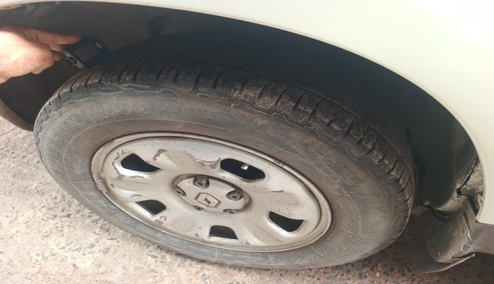 2014 Renault Duster 85 PS RXL DIESEL, Diesel, Manual, 99,450 km, tyre