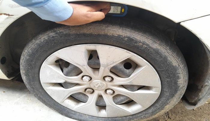 2014 Hyundai Xcent S 1.2, Petrol, Manual, 66,091 km, tyre
