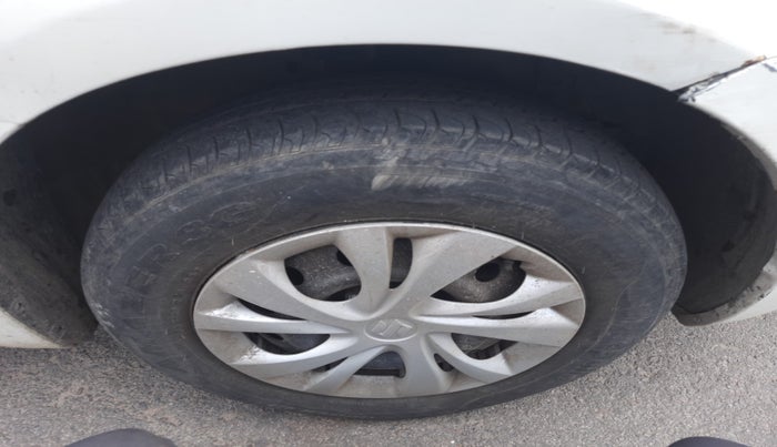 2015 Maruti Swift VDI ABS, Diesel, Manual, 81,897 km, tyre