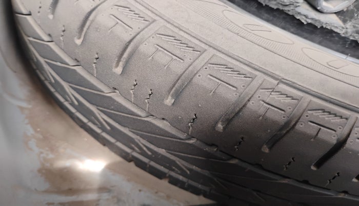 2019 Volkswagen Ameo TRENDLINE 1.5L, Diesel, Manual, 86,216 km, tyre