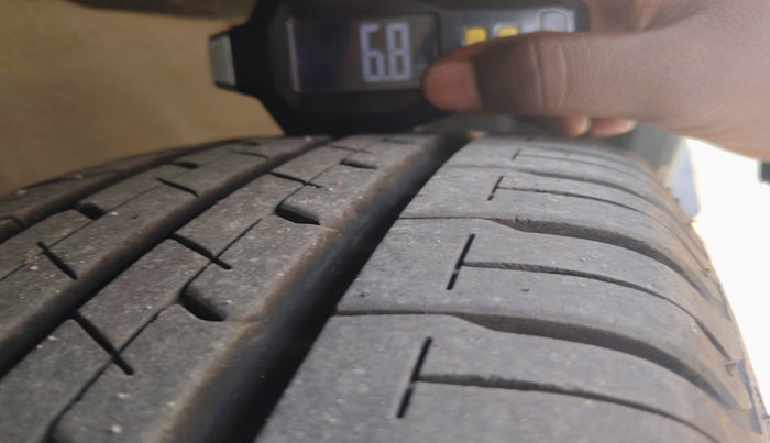 2024 Maruti Ertiga ZXI+ AT SHVS, Petrol, Automatic, 3,244 km, tyre