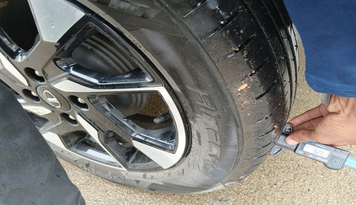 2022 Tata PUNCH ACCOMPLISHED MT, Petrol, Manual, 21,302 km, tyre