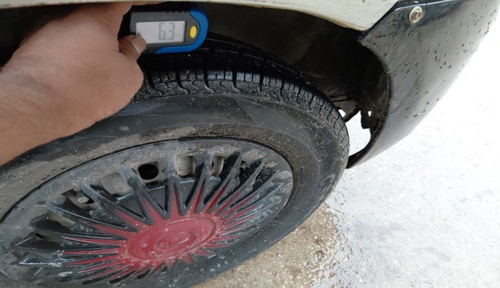 2010 Maruti Alto LXI, Petrol, Manual, 93,300 km, tyre