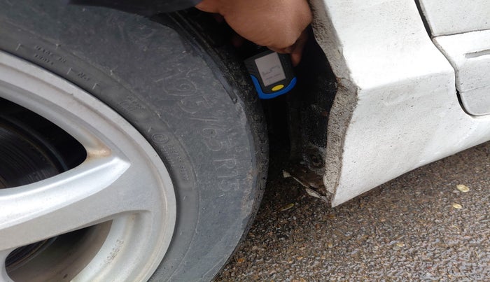 2010 Honda Civic 1.8L I-VTEC V AT, Petrol, Automatic, 60,342 km, tyre