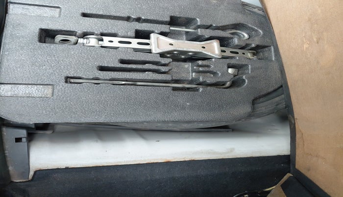 2010 Honda Civic 1.8L I-VTEC V AT, Petrol, Automatic, 60,342 km, tyre