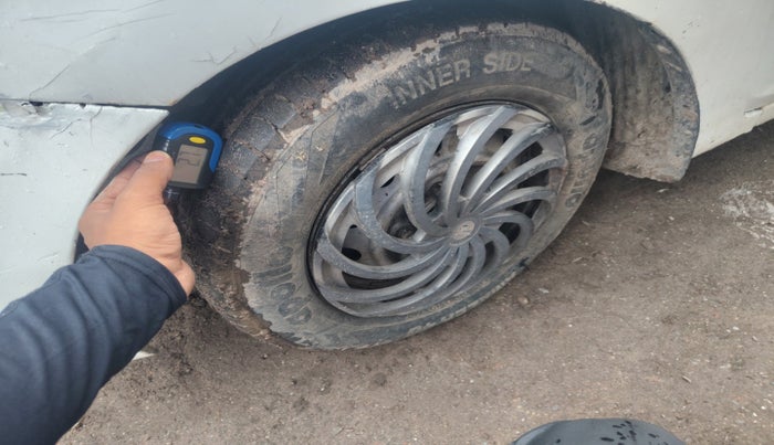 2014 Hyundai Eon D-LITE, Petrol, Manual, 1,54,605 km, tyre