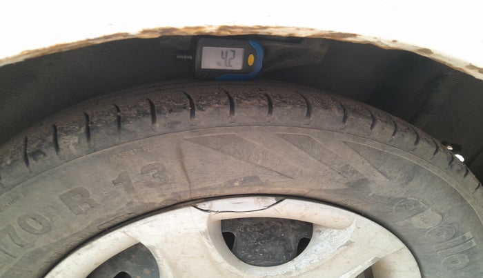 2011 Hyundai Accent GLE, Petrol, Manual, 83,389 km, tyre