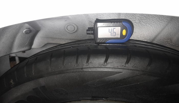 2015 Hyundai i10 MAGNA 1.1, Petrol, Manual, 83,385 km, tyre