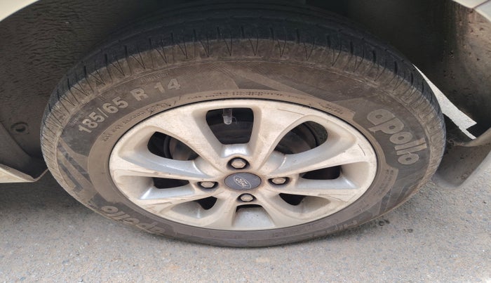 2012 Ford Figo TITANIUM 1.4 DIESEL, Diesel, Manual, 1,33,052 km, tyre