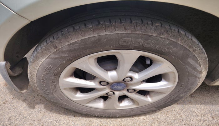 2012 Ford Figo TITANIUM 1.4 DIESEL, Diesel, Manual, 1,33,052 km, tyre