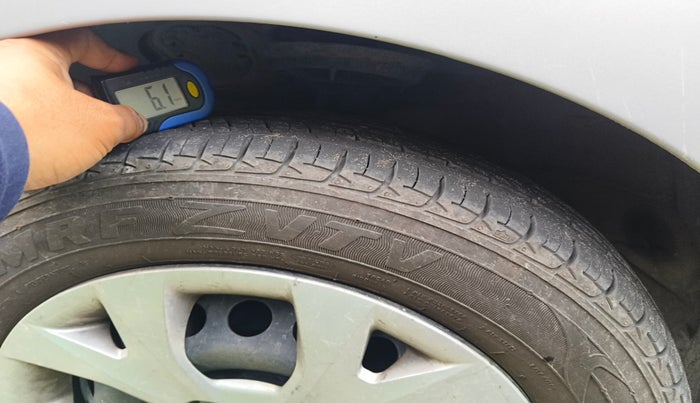 2015 Hyundai Grand i10 SPORTZ 1.2 KAPPA VTVT, Petrol, Manual, 62,442 km, tyre