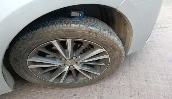2019 Toyota Corolla Altis VL CVT PETROL, Petrol, Automatic, 53,360 km, tyre